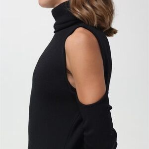 BUFFALO DAVID BITTON BLACK TOP SIZE MEDIUM